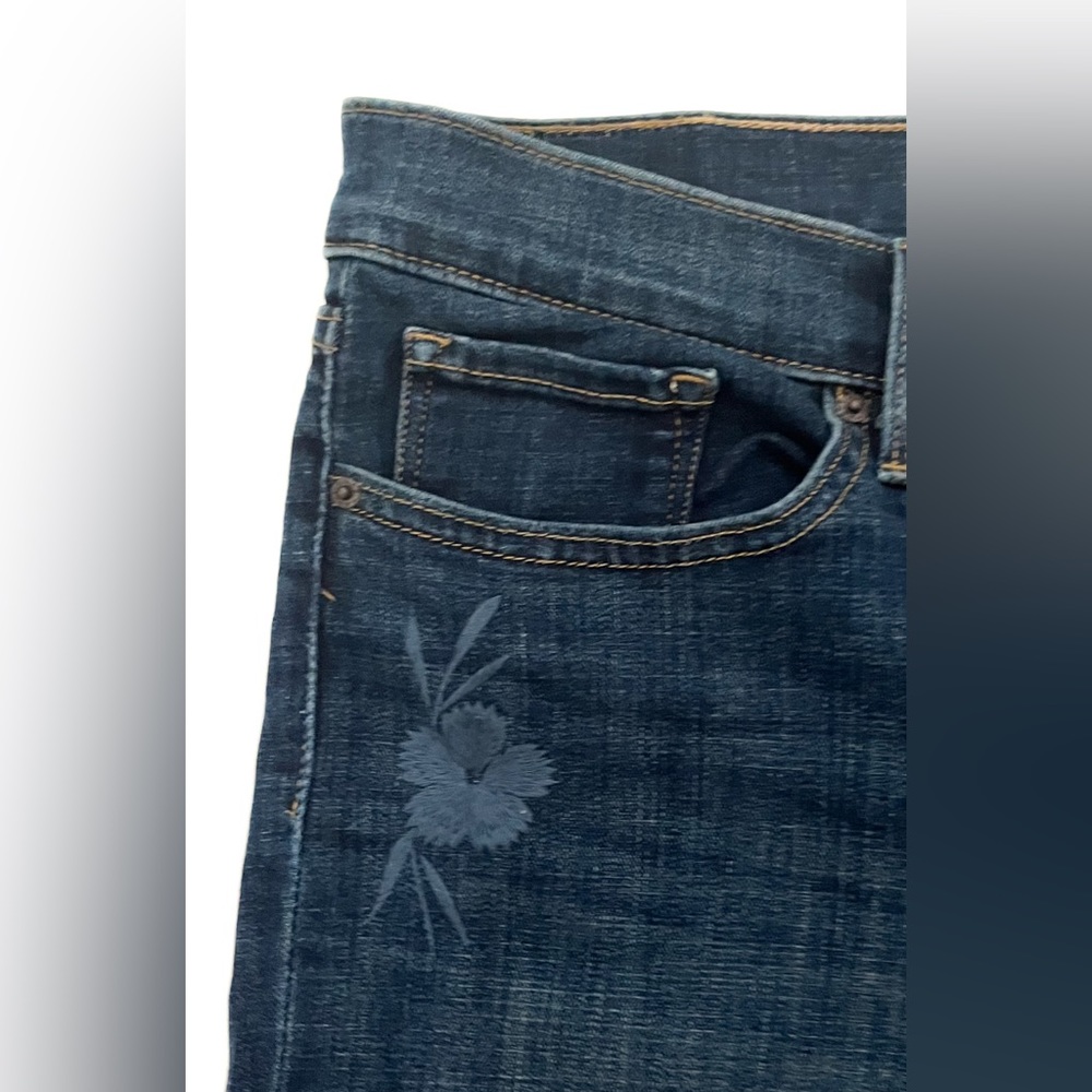 Levi’s Floral Embroidered Rolled Hem Bermuda Shorts